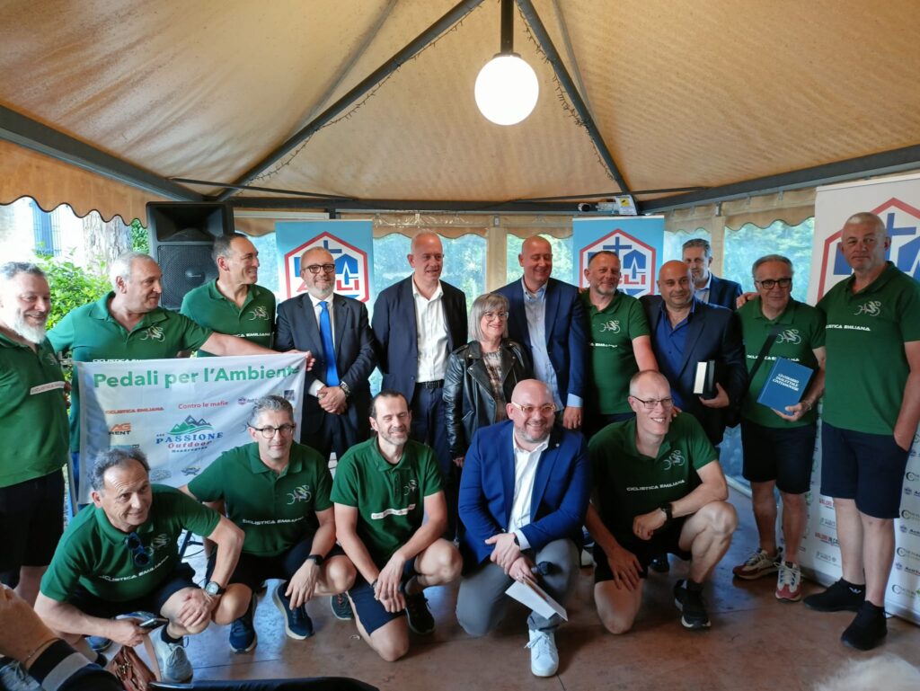 PEDALI PER L'AMBIENTE - Contro le Mafie: Tappa a Civitanova Marche con un Focus su Sostenibilità e Territorio